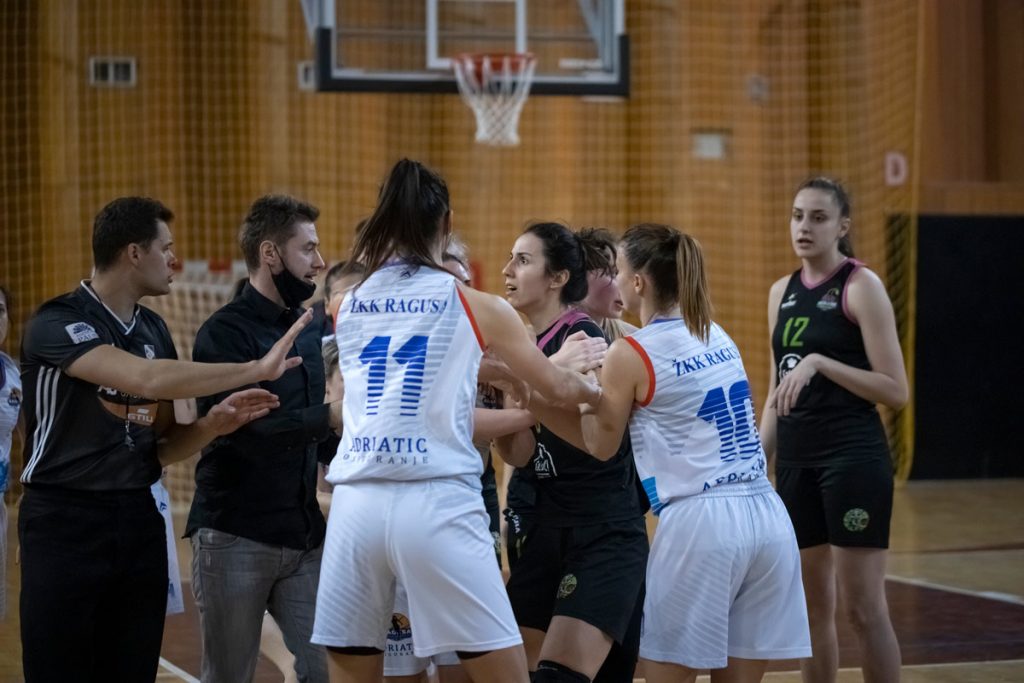 FOTO: Zaiskrilo nakon utakmice Ragusa – Trešnjevka